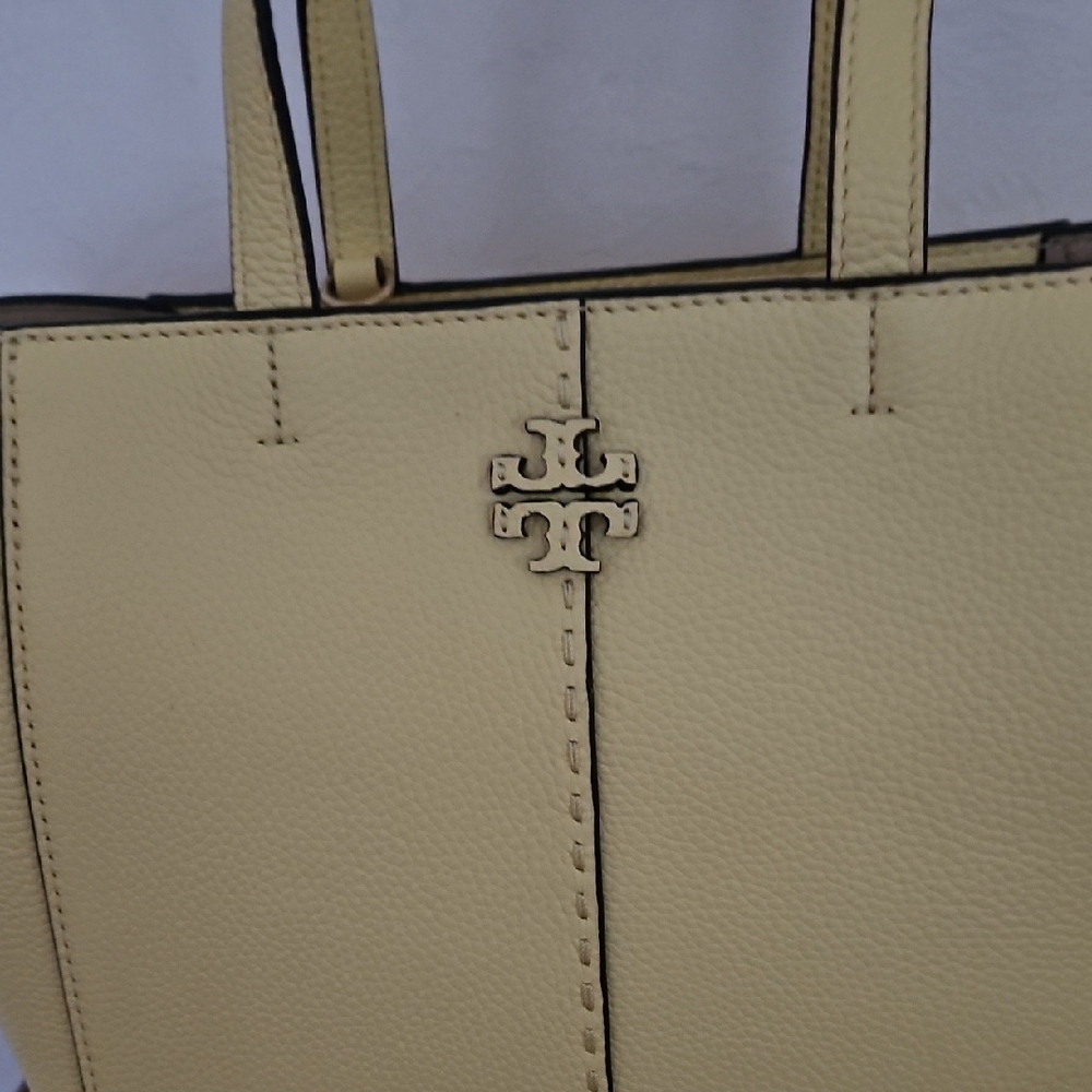 Authentic Tory Burch Leather McGraw Carryall - Picture 2 of 10